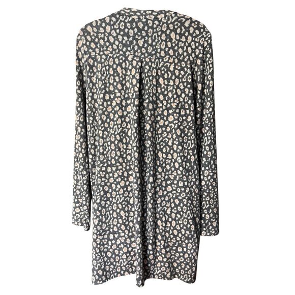 Lazy Sunday Super Soft Gray Animal Print Open Front Long Cardigan Sz M Pockets - Picture 8 of 9